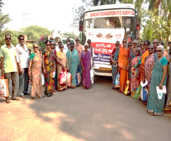 Beneficiaries ready to board the bus