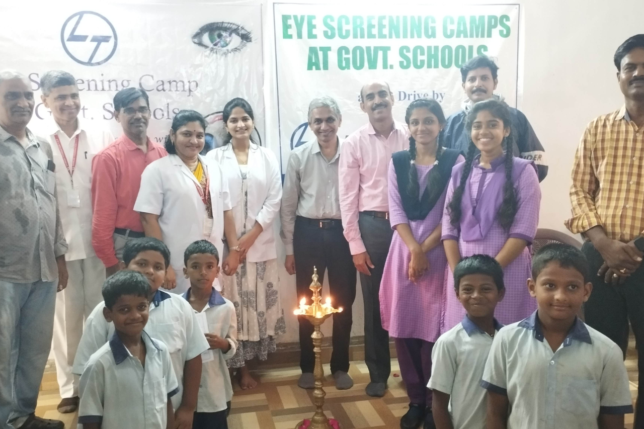 Read more about the article Sankar Foundation in association with L & T launches Free Eye Screening camp in Gajuwaka ZP High School